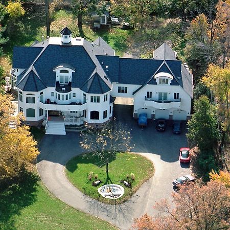 The Columbia Inn At Peralynna Exterior foto