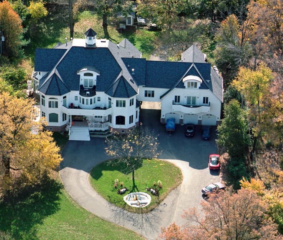 The Columbia Inn At Peralynna Exterior foto